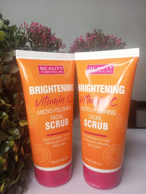 BEAUTY FORMULAS BRIGHTENING SCRUB