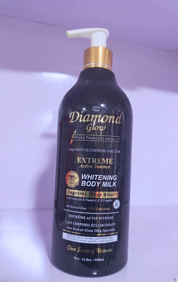 GCC DIAMOND GLOW WHITENING BODY MILK (Black) 500ml